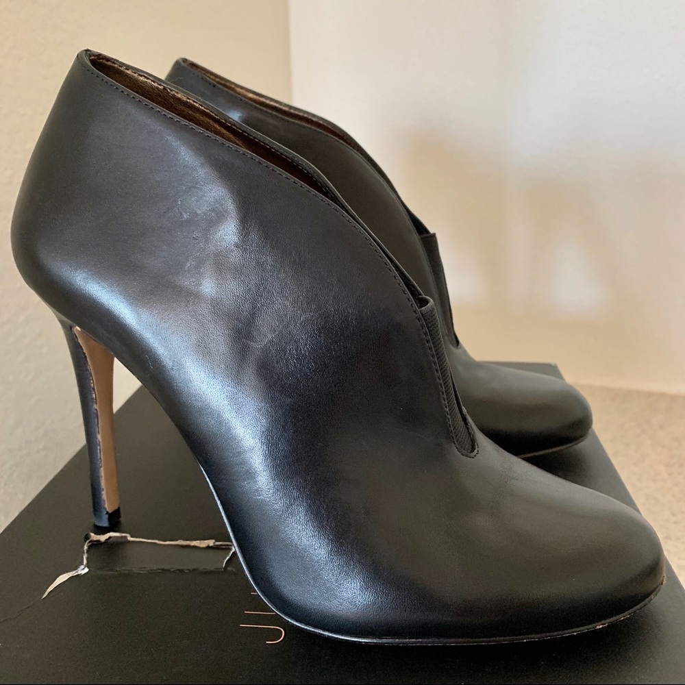 Julianne Hough for Sole Society size 6.5M